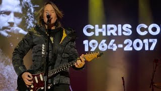 Keith Urban - New Year's Eve Tribute to Artists We Lost in 2017 screenshot 2