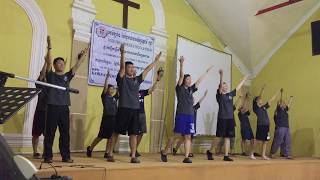 Video thumbnail of "I am somebody, KCM/ VBS Cambodia/ vbs song motion/  song of praise/ God's name should be praised"