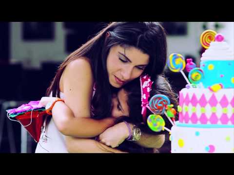 Watch the video for Cuando te veo