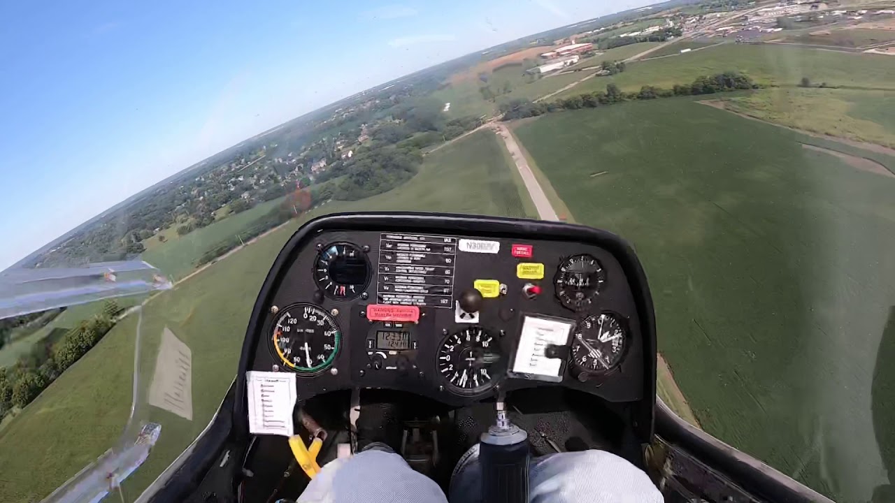 Glider Landing Hampshire, IL YouTube
