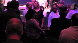 Video thumbnail of ""Bobbie's Bop" - RONNIE EARL & the BROADCASTERS 10-17-14"