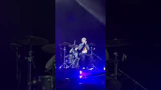 Laroi performing KIDS ARE GROWING UP [Bleed For You Tour]