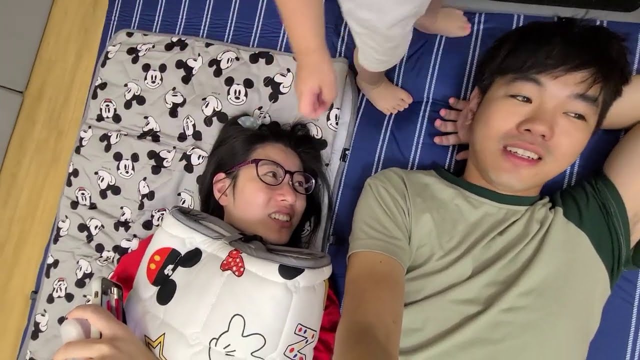 全家決定今晚睡客廳