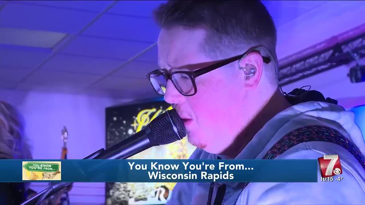 #Walmart cashier sings for customers - YouTube