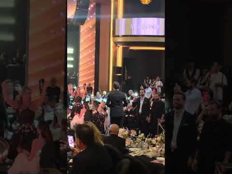 محمد شاكر مكرما على مسرح    2025 الموريكس دور