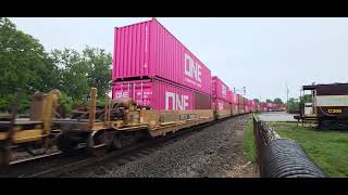 Awesome Union Pacific and BNSF Lash Up At The Marion Union Station Marion Ohio!!!