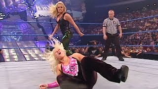 Trish Stratus vs. Molly Holly - SmackDown, December 27, 2001