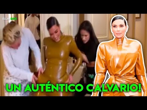 Video: Kim Kardashian fue lanzada con un traje asimétrico de moda con falda