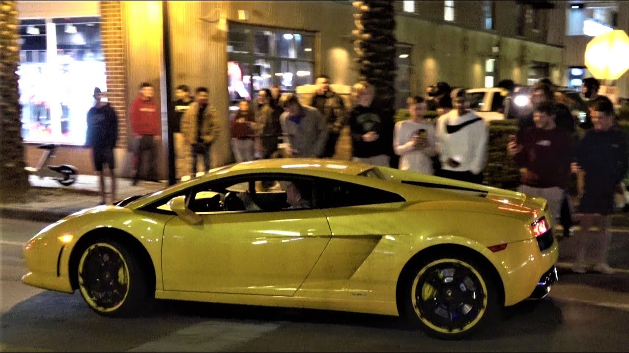 Exotic Car Meet at Ace Café Orlando Ferrari Viper