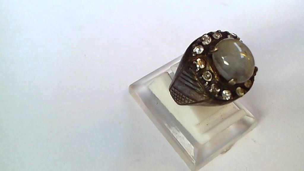 Batu Yakut Putih Asli - YouTube