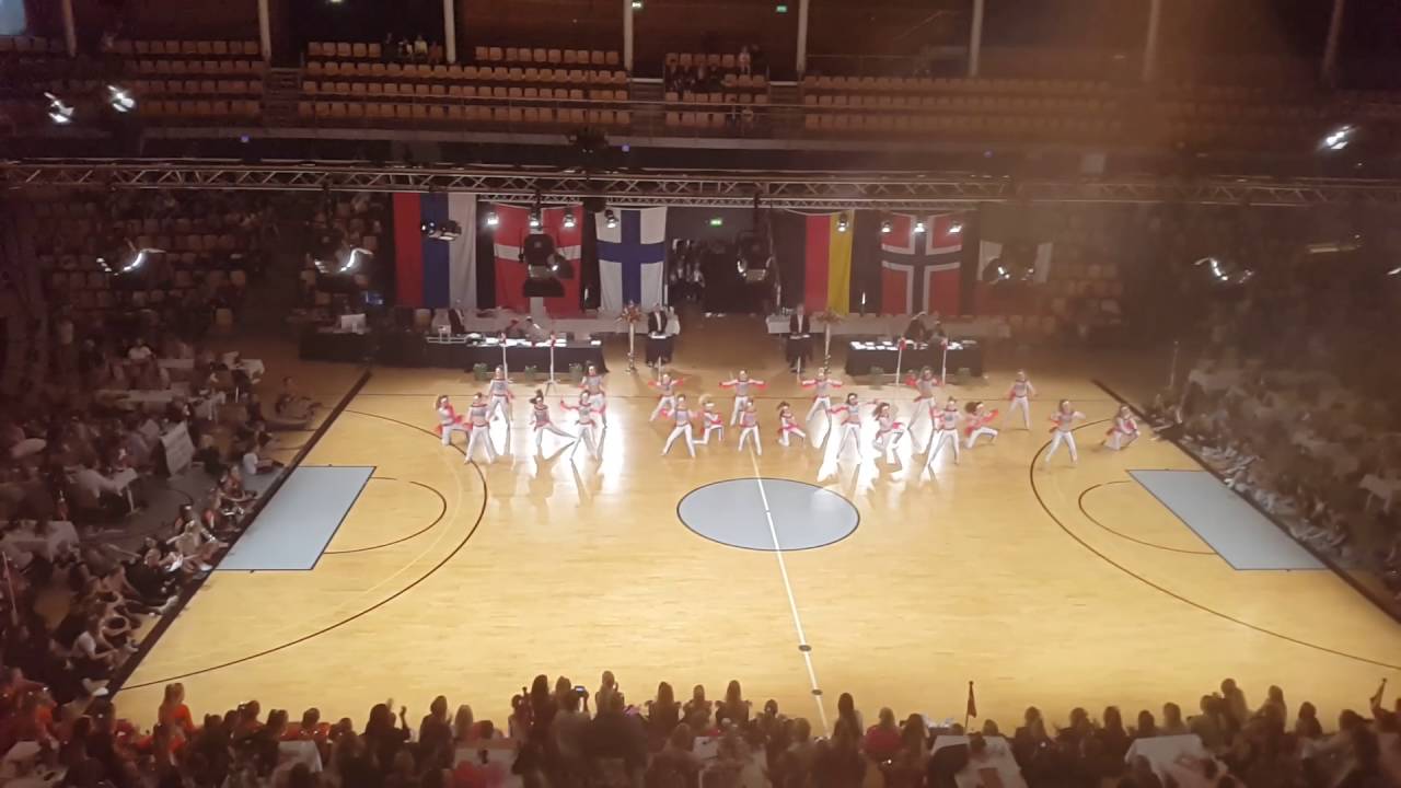 DANMARKSMESTRE  2016 VJC DANS disco børne formation