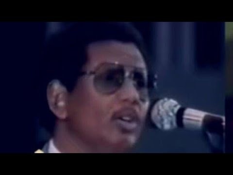 Anal jinsiy aloqadan keyin qanday olib tashlash mumkin Lesli Easterbrook porno