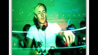 Richie Hawtin - Weiss Nicht.wmv