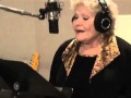 Patti Page dedicates song to homeless dogs