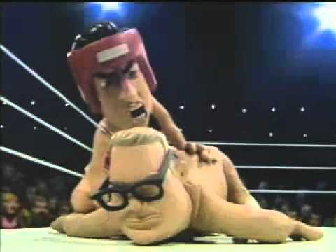 Celebrity Deathmatch - Ray Romano vs. Drew Carey