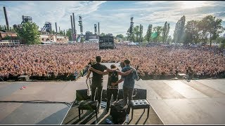 2CELLOS Despacito Lyrics 2CELLOS Despacito Lyrics