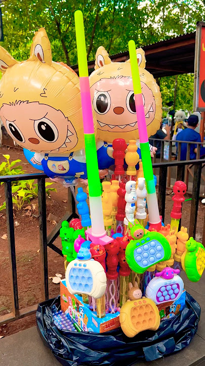 Pumpkin balloons and pumpkin pop it