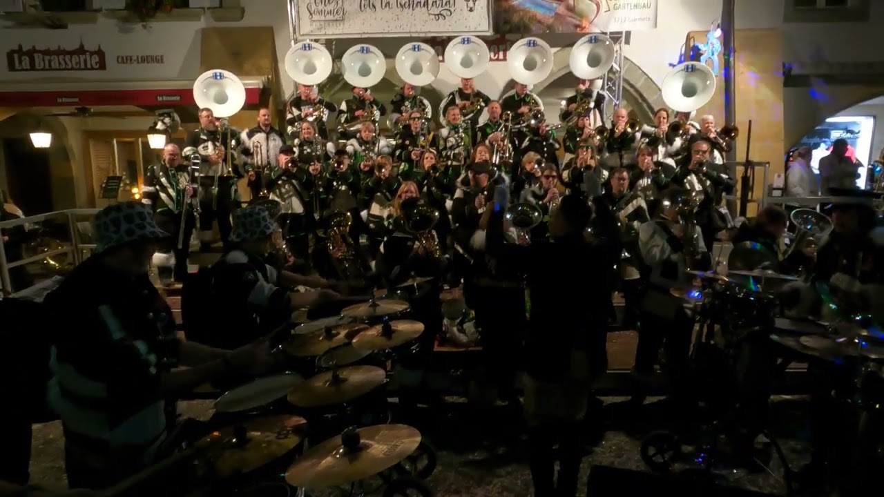 LES LATÄRNDLIHÖCKLER LOZÄRN