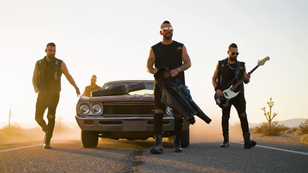 90s Grunge: Heavy Riff Nostalgia from a Dark Dimension (inspired by Alice in Chains)