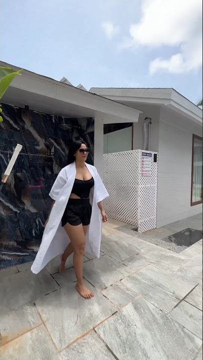 #shwetatiwari shares a cute video from her #vacation with son 💖 #shorts