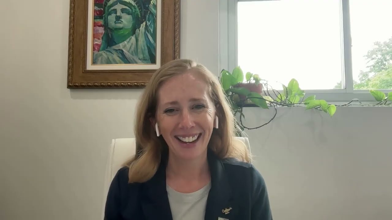 Episode #8 - Rotor Blades and Resilience: Defying Gravity and Expectations with Heather Howley