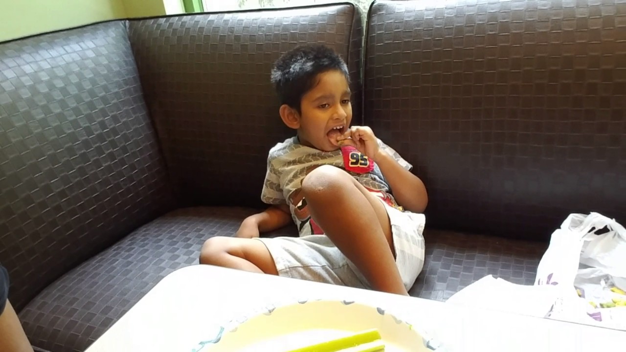 ABA based Autism Feeding Therapy 1st Session - YouTube