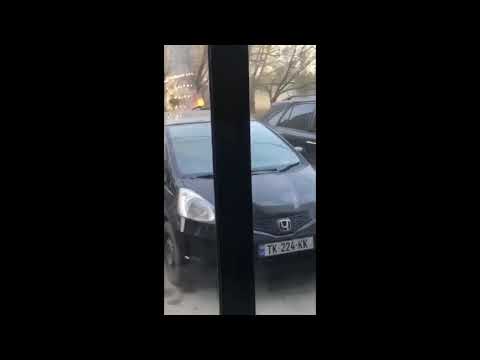 მირიან მეფის ქუჩაზე მანქანას ცეცხლი გაუჩნდა