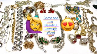 🙋🏼‍♀️ 33 Lbs 🥰 Beautiful Vintage Jewelry Unboxing Ep3! & Sale! #costumejewelry