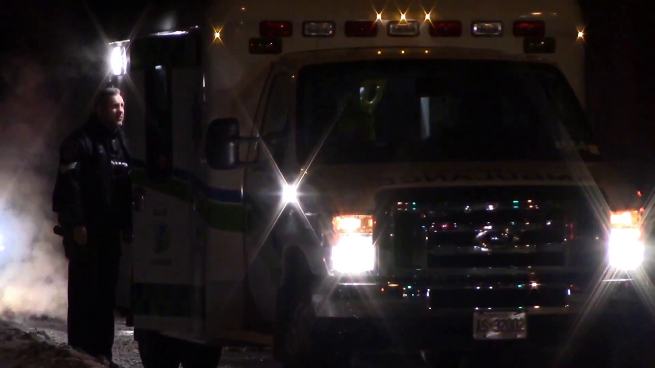 camera iphone 8 plus apk Paramedics respond to an unconscious male after being assaulted.