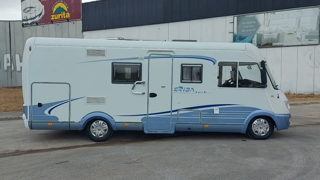 Hymer Eriba Jet 676 GT 3.0 136 ch lits simples + lit escamotable chaque  auvent plat panneau solaire plissé remis porte-vélos à suspension  pneumatique de 2006 en vente sur CampersCaravans.nl.