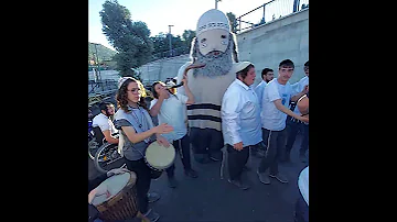 נחמנים משמחים באירועים הרקדה במירון 0526996152 