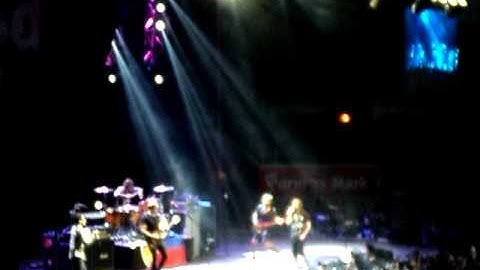 The Used ft. Chris Carrabba-A Box Full Of Sharp Objects (live)