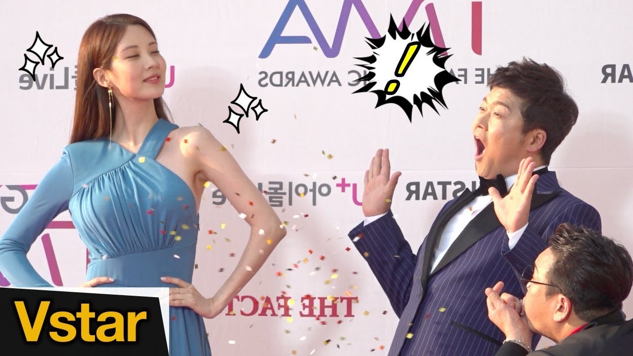 서현(SEOHYUN)의 '비주얼'에 감탄한 전현무(FEAT. 딩동) (U+5G 더팩트뮤직어워즈 레드카펫)