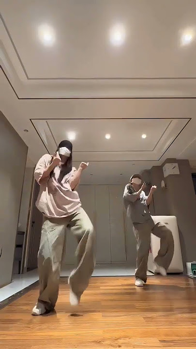 Money Loves Meπ°π°#dance cover