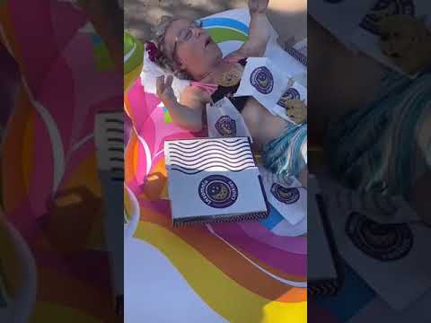 COMEDY - Tanyalee Davis - Insomnia Cookies