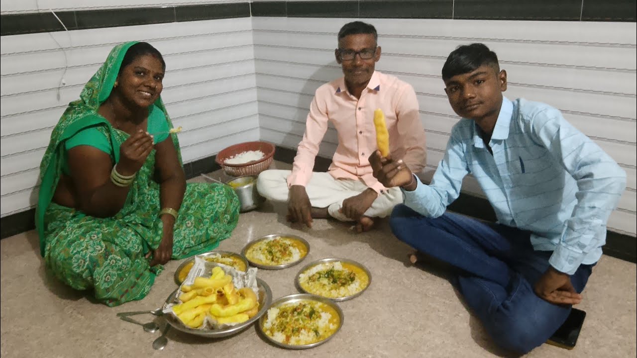 હિરલબેને દાળ ભાત બનાવીયા.🥘🍛🥄