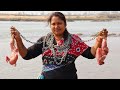 Fishing video || The lady catching big fish using meat in the village river || Best river fishing