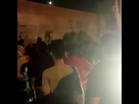 خوزستان مردم دلاور خانه و دفتر قاسم ساعدی نماینده انتصابی مجلس در دشت آزادگان هویزه را محاصره کر