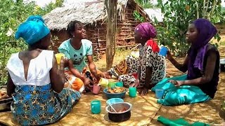 African Village Life \/\/Raw Morning Routine of young women cooking traditional food for Breakfast.