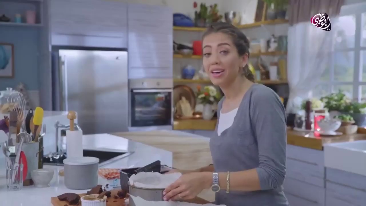 طريقة تحضير كيكة الآيس كريم بالبراونيز