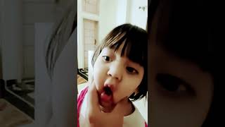 Tuk Tuk Hur Pori Show Mades For Kids Shorts