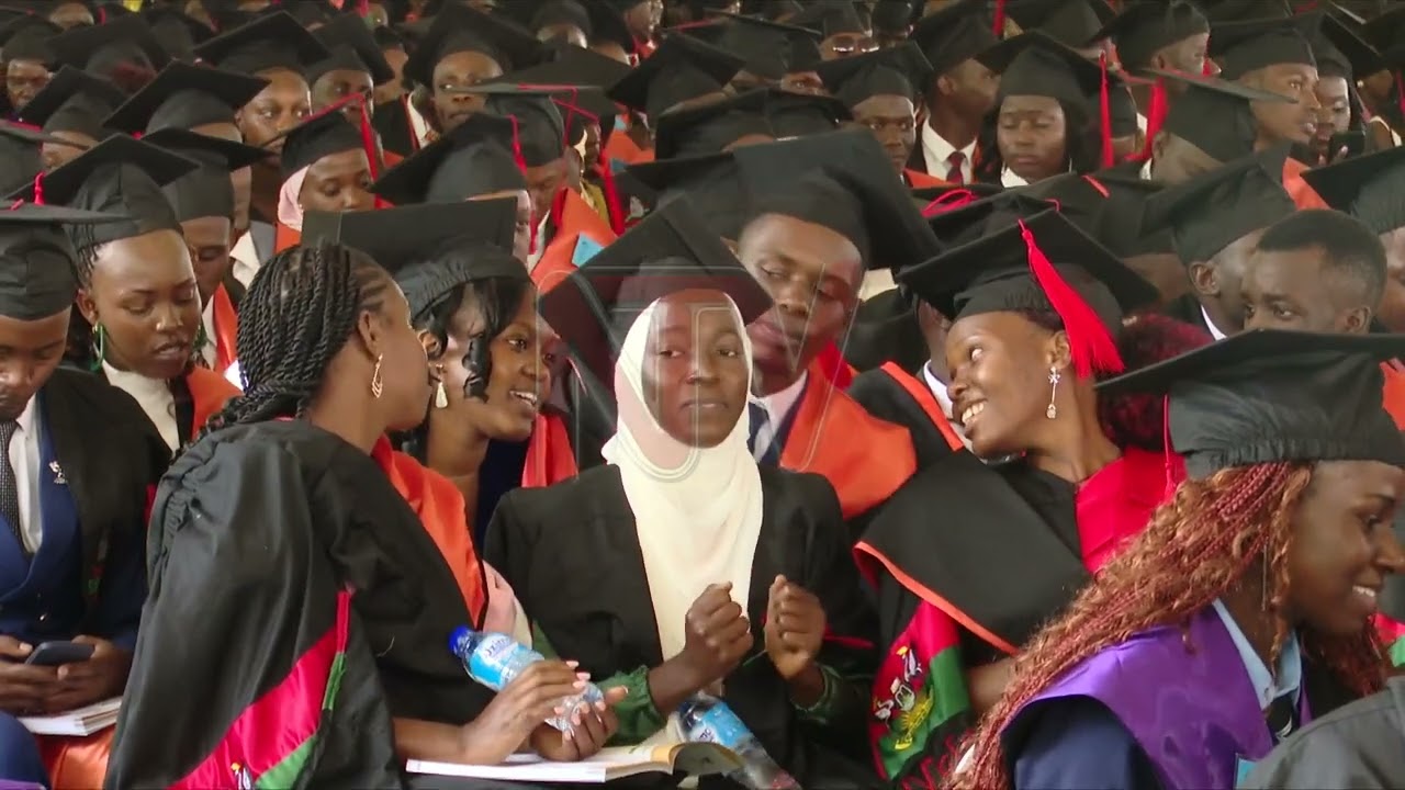 Abadde ayoleza banne engoye okweweerere attikiddwa e Makerere