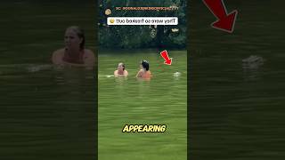LAGI ASIK BERENANG MUNCUL BUAYA DI BELAKANG 😱