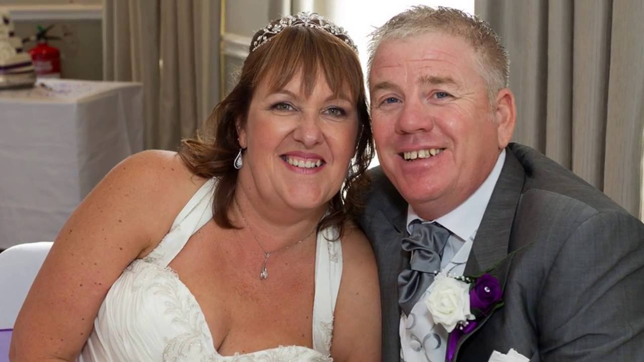 Anita & Mark Oliver's Wedding at the Holiday Inn, Garforth on September