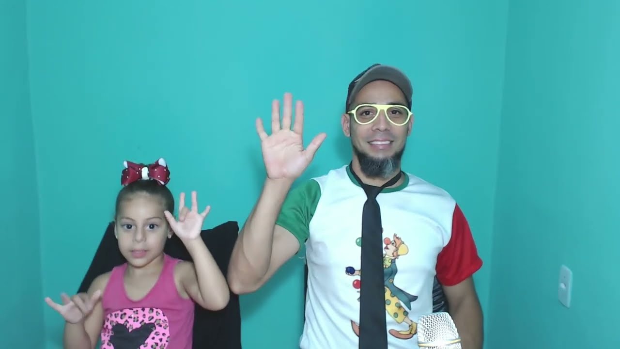 MÃO DIREITA MÃO ESQUERDA          Musicalização divertida Tio Fábio 