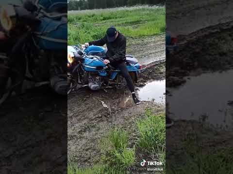 ЗАСТРЯЛ НА РОВНОМ МЕСТЕ #мото #урал #днепр #сколяской