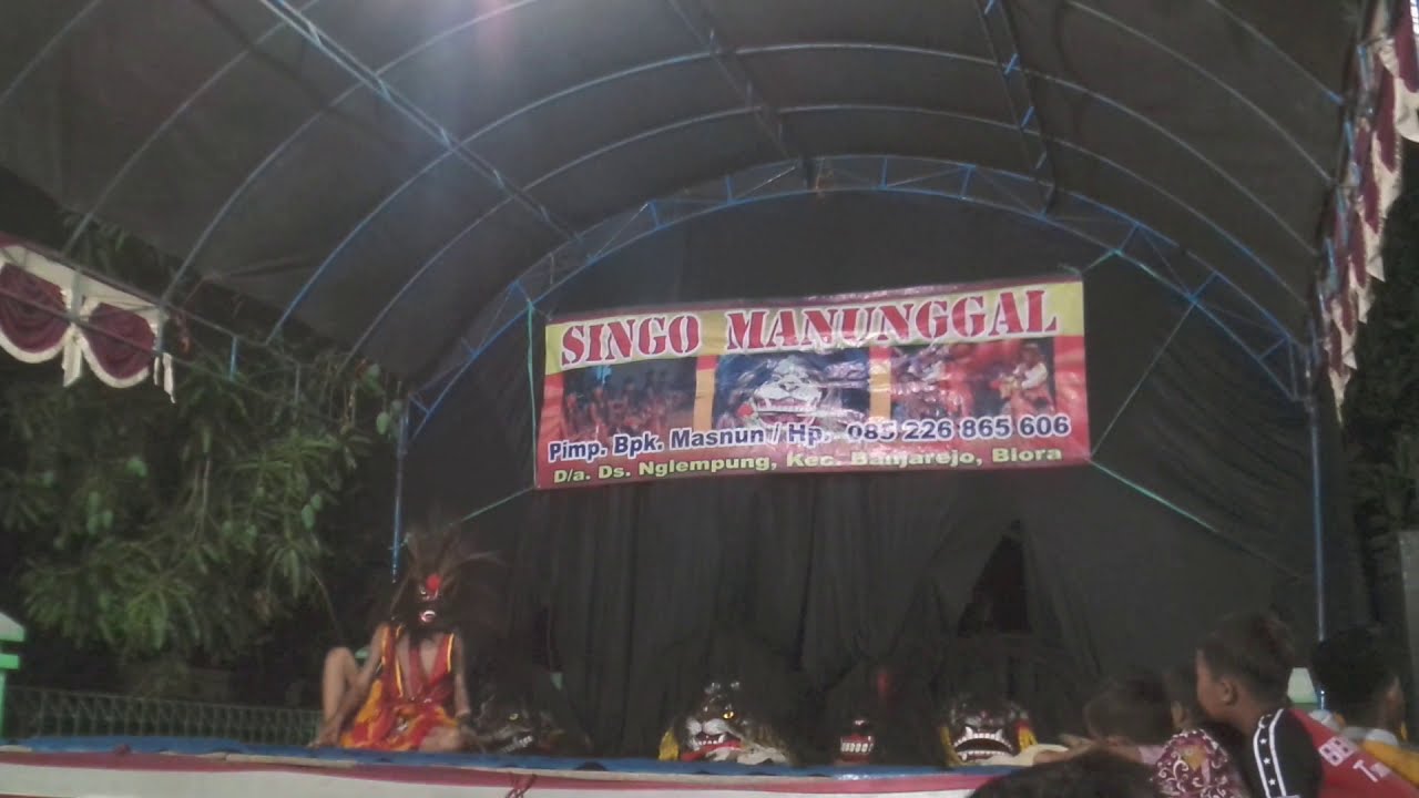 Bujang Ganong - Seni Barongan Singo Manunggal Live Nglempung