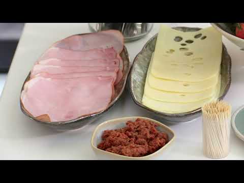 Video: Hoe Varkensvlees Onder Een Groentejas Te Koken