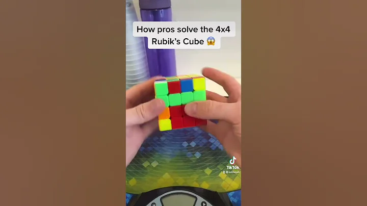 How Pros solve the 4x4 Rubik’s Cube 😱 #shorts