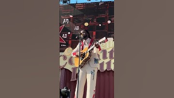 Thumbnail of Shaboozey gave Coachella some good news ❤️
